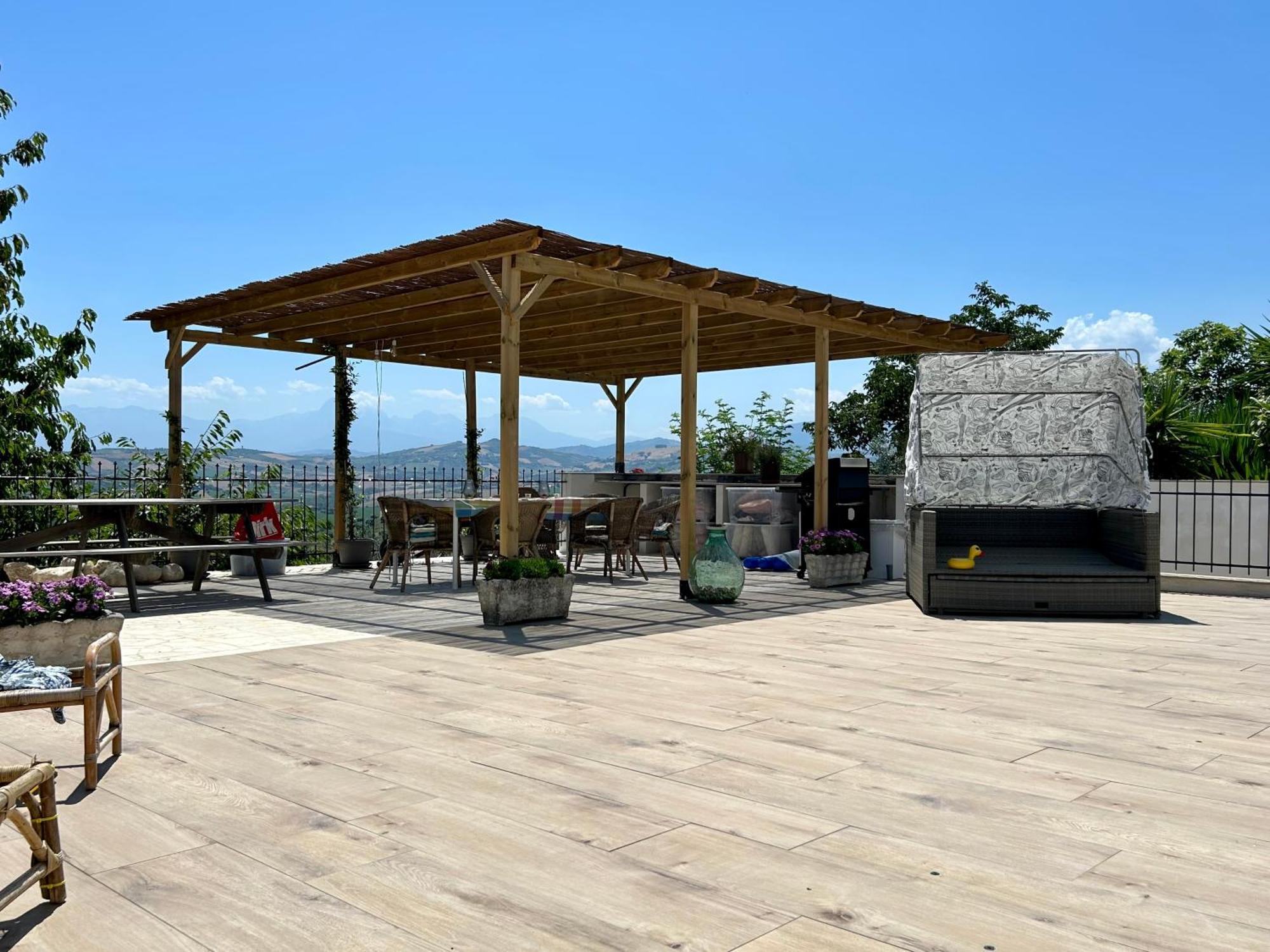 Bed And Breakfast La Pecora Rosa Sant'Omero Exterior foto